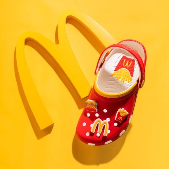 Crocs classic limited edition red Ronald McDonald’s clog - Picture 3 of 16